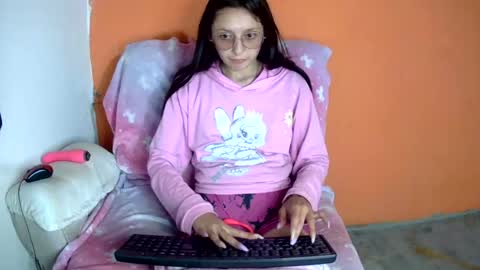 Snapshot of ada_naugthy1 chatting on 06-11-26, 09:57 Ada naugthy28 online show from 06-11-26, 09:57