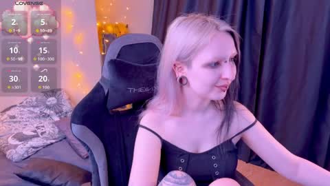 Snapshot of adacorvus chatting on 06-05-26, 03:07 Ada online show from 06-05-26, 03:07