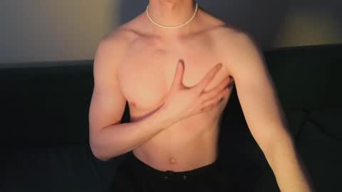 Snapshot of adam21boy chatting on 06-03-26, 02:33 Adam online show from 06-03-26, 02:33