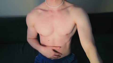 Snapshot of adam21boy chatting on 06-18-26, 05:28 Adam online show from 06-18-26, 05:28