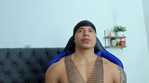 adam boss online show from 01-08-26, 01:24