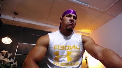 adam_fit19cm online show from 02-23-26, 02:03