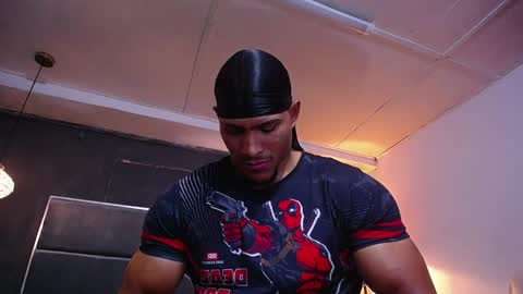 adam_fit19cm online show from 03-18-26, 03:04