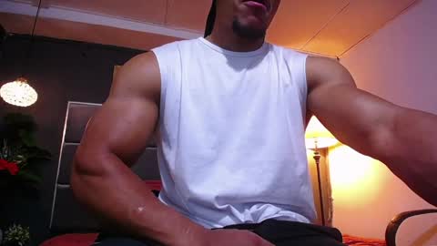 adam_fit19cm online show from 04-17-26, 01:58