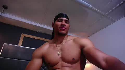 adam_fit19cm online show from 05-30-26, 05:54