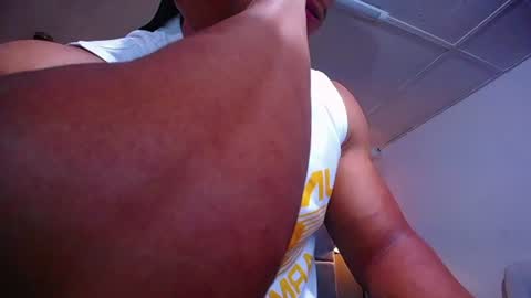 adam_fit19cm online show from 07-01-26, 01:45