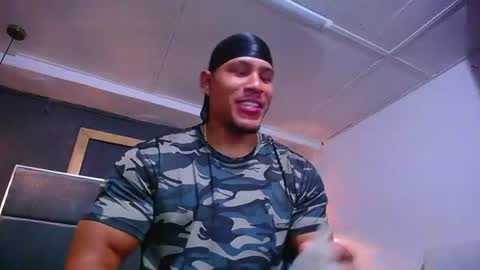 adam_fit19cm online show from 07-13-26, 01:36