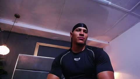 adam_fit19cm online show from 07-15-26, 01:38