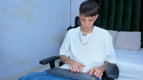 Snapshot of adam_hard_ chatting on 12-05-24, 07:38 Adam online show from 12-05-24, 07:38