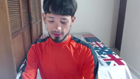 Snapshot of adam_x256 chatting on 01-29-25, 01:37 instagram  adam x256 online show from 01-29-25, 01:37