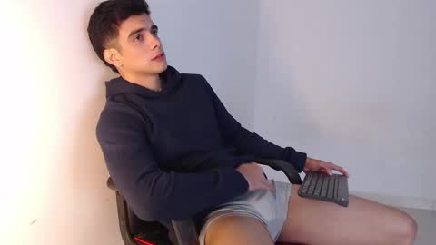 Hello guys excuse my absence I will be absent for several days for health reasons I hope you understand thank you very much. online show from 10-07-25, 06:54