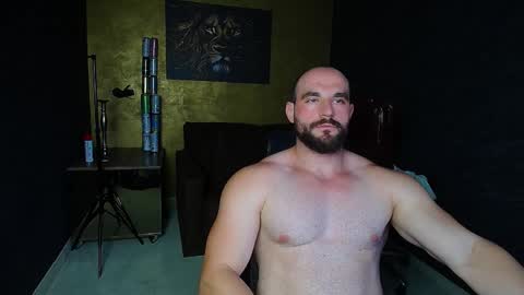 Snapshot of adamjameson chatting on 06-05-26, 06:52 AdamJameson online show from 06-05-26, 06:52