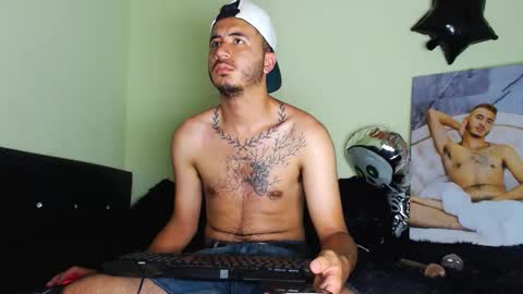 adamparker_ online show from 11-04-25, 12:10