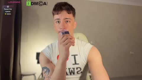 Hi Im Adam Glad to see u here 3 And its my first day online show from 06-04-26, 04:46