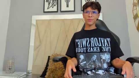 Adams Bobby online show from 11-02-25, 11:23