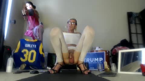 Snapshot of adamseve777 chatting on 12-25-24, 09:33 TaylorSexbot online show from 12-25-24, 09:33