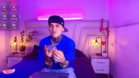 AdamsWalkerr  online show from 02-04-26, 12:33