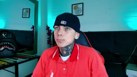 AdamsWalkerr  online show from 04-22-26, 01:34