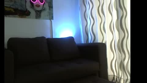 eva online show from 01-10-26, 07:04