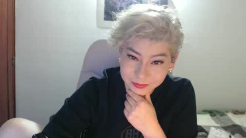 Snapshot of adan_romanoff chatting on 11-04-25, 06:01 adan_romanoff online show from 11-04-25, 06:01