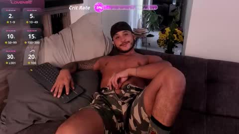 Snapshot of adanvega13 chatting on 11-12-25, 07:35 ADAN VEGA online show from 11-12-25, 07:35