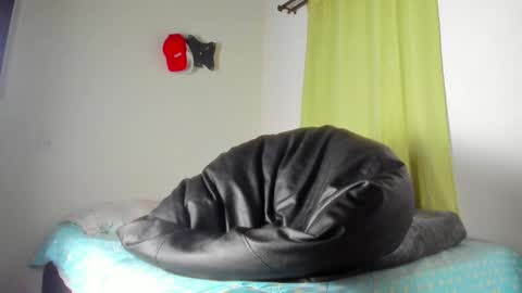   online show from 12-16-25, 04:06