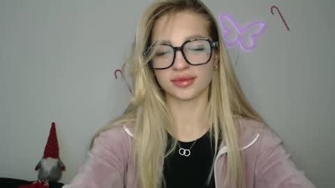 Kristina online show from 12-16-24, 09:03