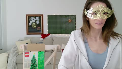 Snapshot of addieroseone chatting on 12-20-24, 03:03 Addison Rose  I am currently away for the holiday weekend. Streams start again on 1242024. Enjoy the holiday online show from 12-20-24, 03:03