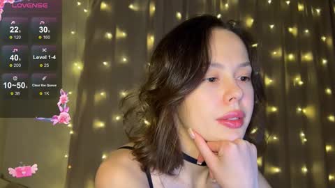 Adele online show from 03-12-26, 11:44