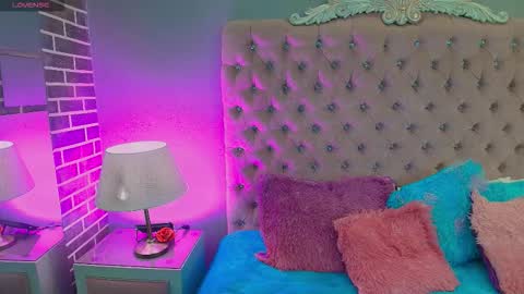 Adelaine online show from 09-16-25, 07:04