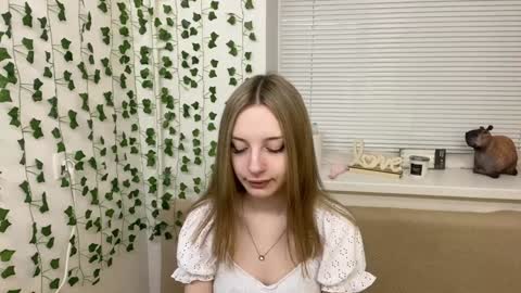 Snapshot of adele0_0 chatting on 12-09-24, 01:34 Adele online show from 12-09-24, 01:34