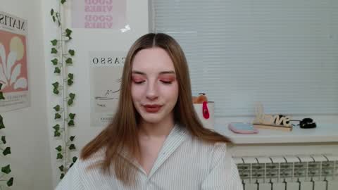 Snapshot of adele0_0 chatting on 02-07-25, 01:32 Adele online show from 02-07-25, 01:32