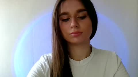 Snapshot of adele_amore chatting on 02-06-25, 07:13 Adele Amore online show from 02-06-25, 07:13