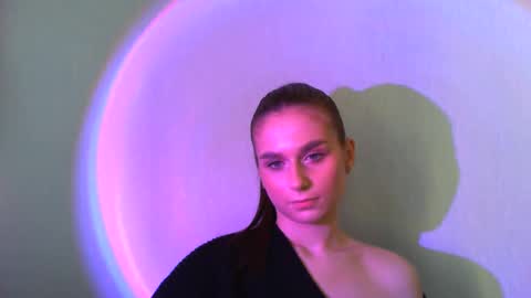 Snapshot of adele_amore chatting on 02-09-25, 11:25 Adele Amore online show from 02-09-25, 11:25