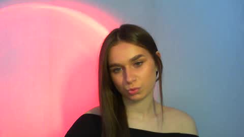 Snapshot of adele_amore chatting on 02-10-25, 09:04 Adele Amore online show from 02-10-25, 09:04