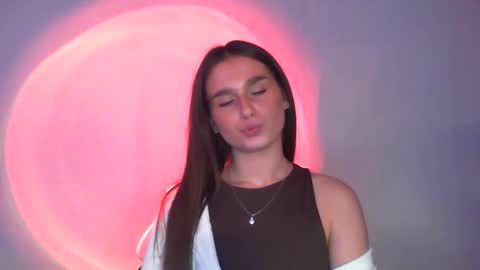 Snapshot of adele_amore chatting on 02-22-25, 02:19 Adele Amore online show from 02-22-25, 02:19