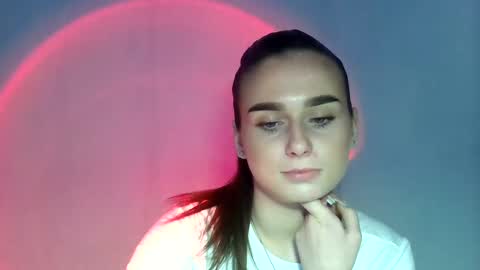 Snapshot of adele_amore chatting on 02-24-25, 11:43 Adele Amore online show from 02-24-25, 11:43