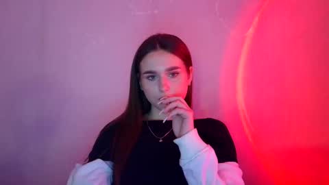 Snapshot of adele_amore chatting on 03-07-25, 10:24 Adele Amore online show from 03-07-25, 10:24