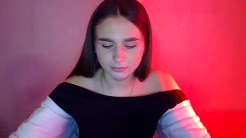 Snapshot of adele_amore chatting on 03-07-25, 01:29 Adele Amore online show from 03-07-25, 01:29