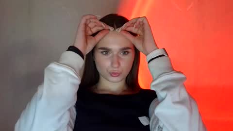 Snapshot of adele_amore chatting on 03-07-25, 06:00 Adele Amore online show from 03-07-25, 06:00