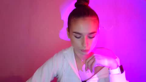 Snapshot of adele_amore chatting on 03-10-25, 10:37 Adele Amore online show from 03-10-25, 10:37