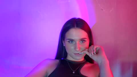 Snapshot of adele_amore chatting on 03-12-25, 12:26 Adele Amore online show from 03-12-25, 12:26