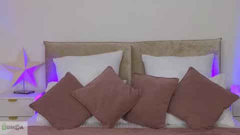 Adele online show from 03-07-25, 10:21