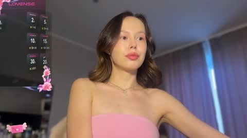 Snapshot of adele_bel chatting on 06-08-26, 12:36 adele_bel online show from 06-08-26, 12:36