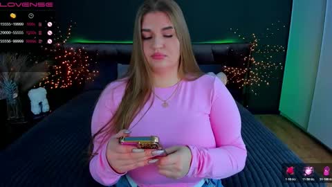 Your Adele online show from 11-14-25, 01:04