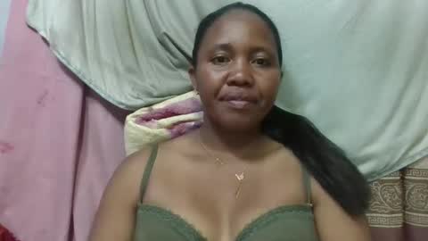 Snapshot of adelealy chatting on 04-25-26, 02:58 adelealy online show from 04-25-26, 02:58