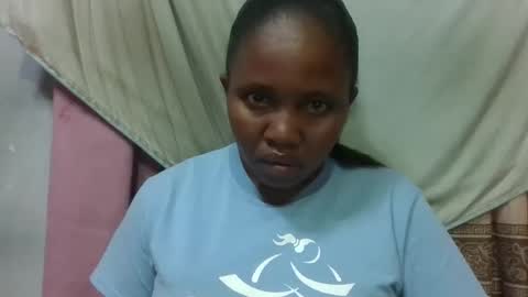 Snapshot of adelealy chatting on 04-26-26, 02:20 adelealy online show from 04-26-26, 02:20