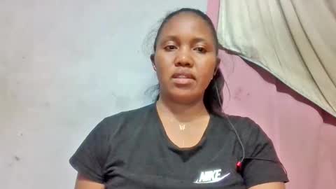 Snapshot of adelealy chatting on 05-09-26, 07:13 adelealy online show from 05-09-26, 07:13