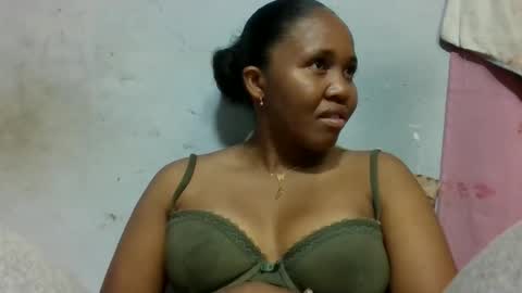 Snapshot of adelealy chatting on 05-25-26, 02:50 adelealy online show from 05-25-26, 02:50