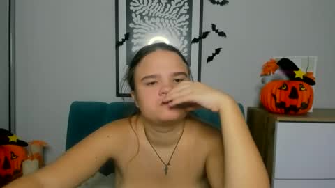 adelecruzz online show from 10-23-25, 07:18